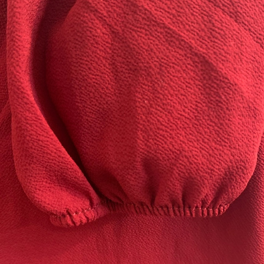 Red Top Size Large - Picture 2 of 3